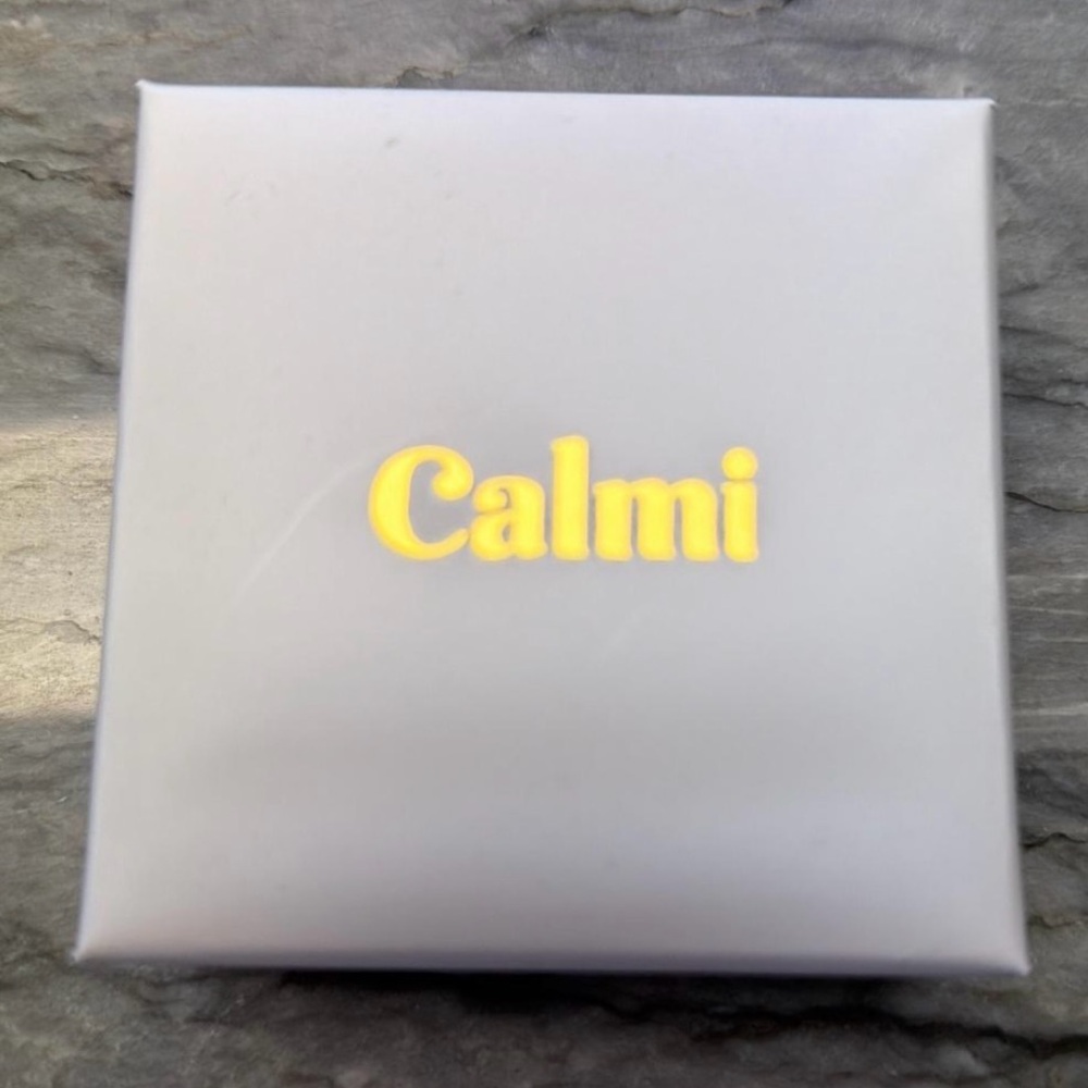 Calmi onyx adjustable magnet therapy ring.